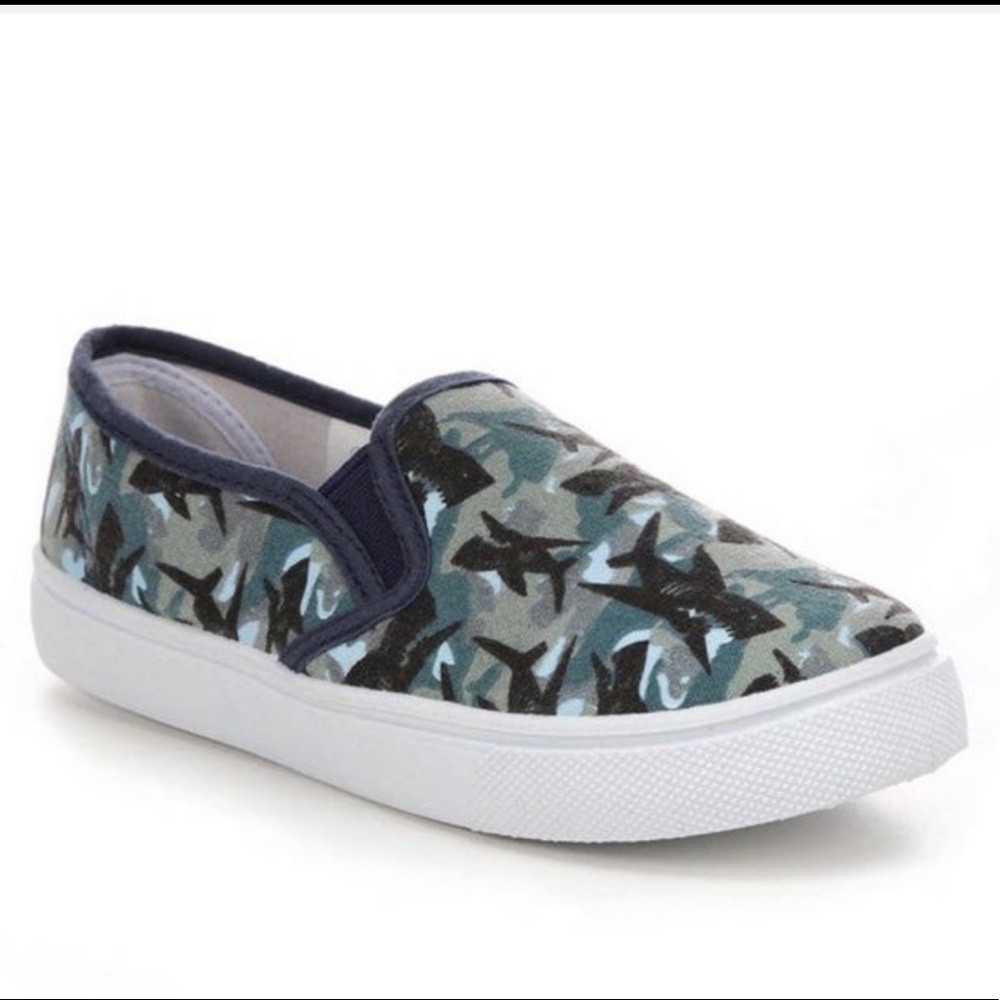 Boys shoes